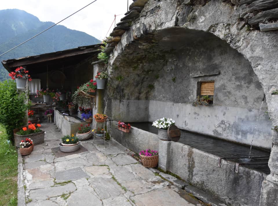 antico lavatoio a vasca unica bacinasco